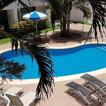 Hotel Holly Merida Exterior photo