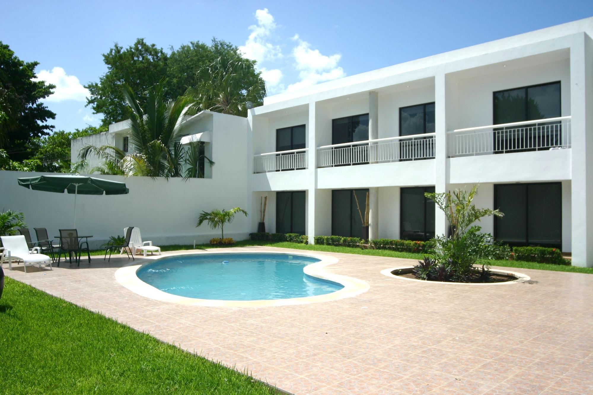 Hotel Holly Merida Exterior photo