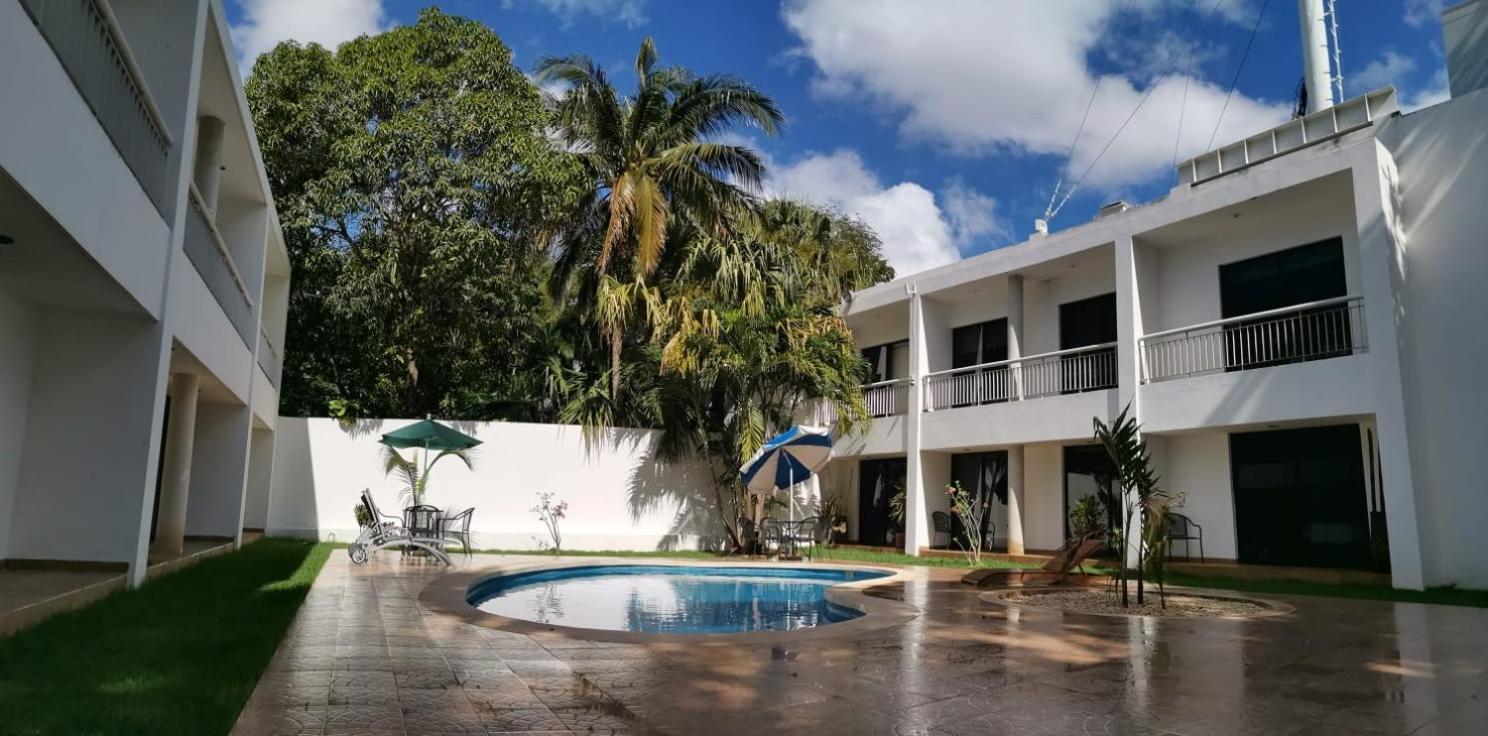 Hotel Holly Merida Exterior photo