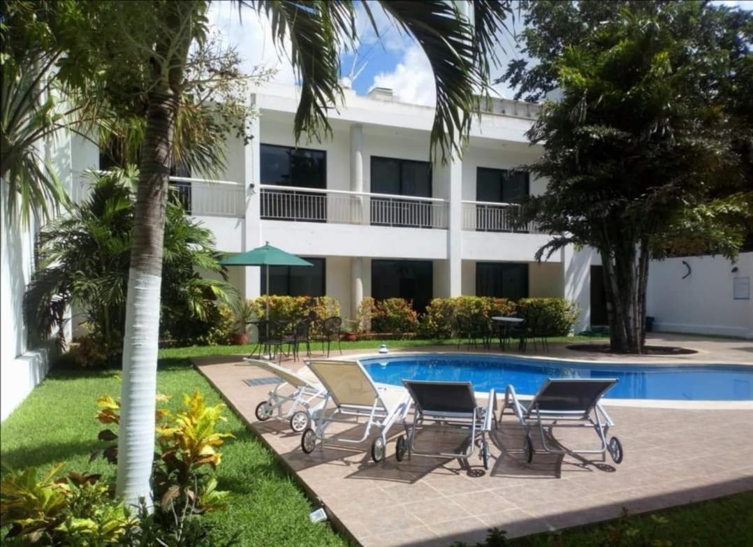 Hotel Holly Merida Exterior photo