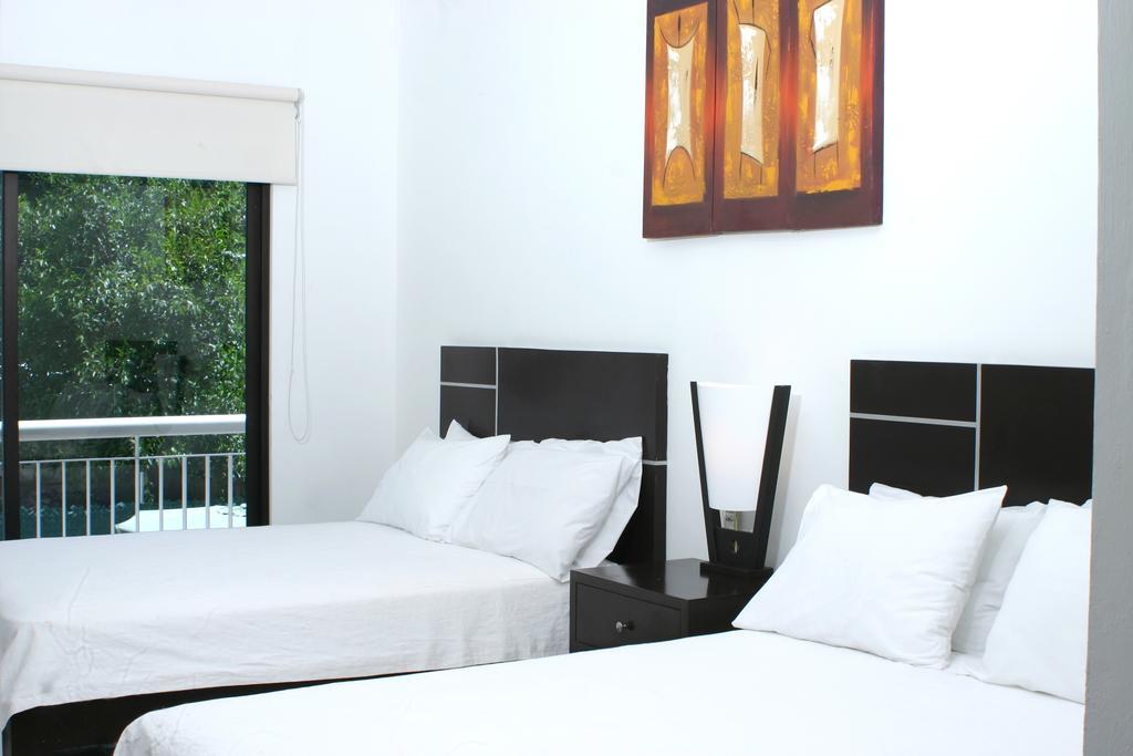 Hotel Holly Merida Exterior photo